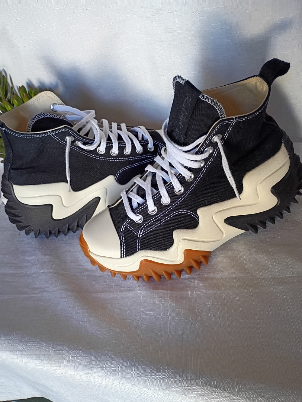 Converse Run Star Motion Platform Unisex Men's 7.5 -Women's 9  Black & Gum - Picture 11 of 12